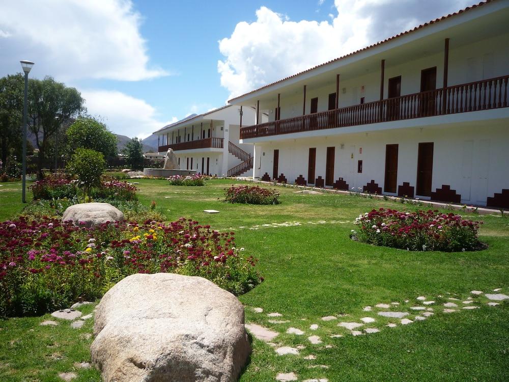 Hotel Agustos أُروبامبا المظهر الخارجي الصورة